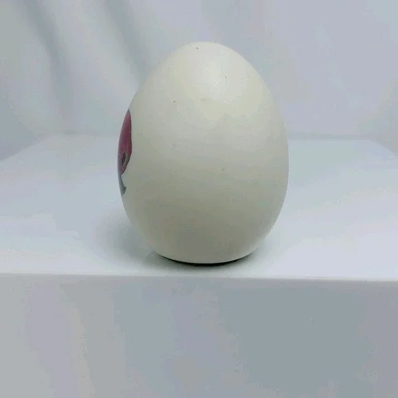 Vintage Ceramic Bisque Egg Paperweight Handpainted Collectible Apples - Picture 4 of 5